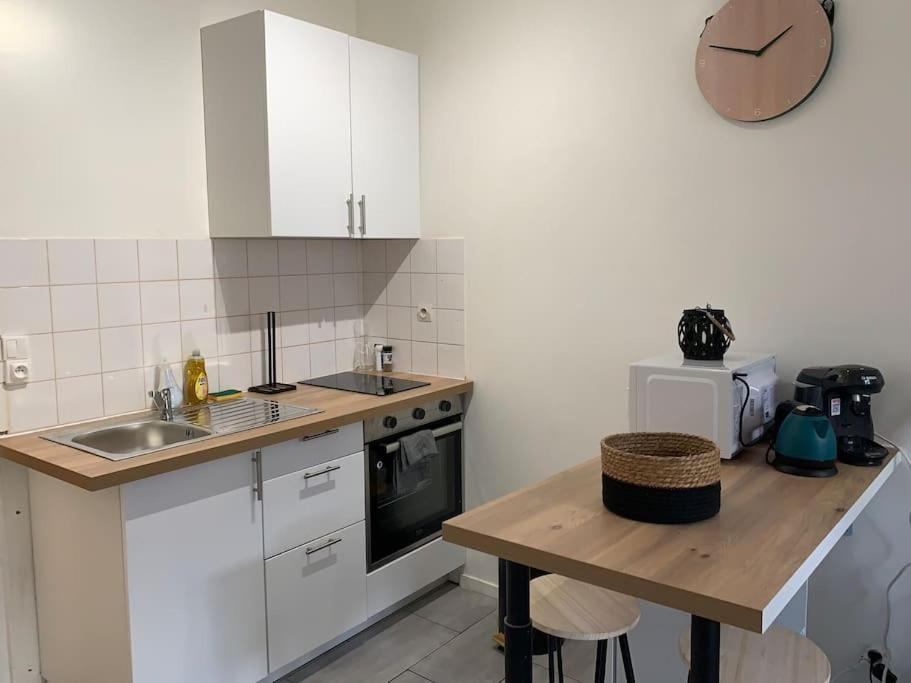 Jolie Studio En Centre Ville Châteauroux Zewnętrze zdjęcie